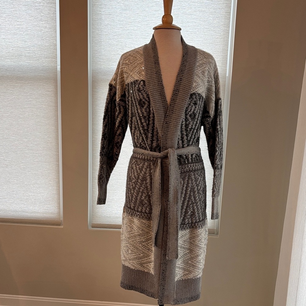 White House Black Market Gray and Cream Patterned Cardigan
